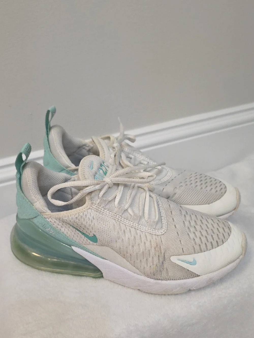 Nike Youth Air Max 270 React — White with Mint Accents Youth Size 6